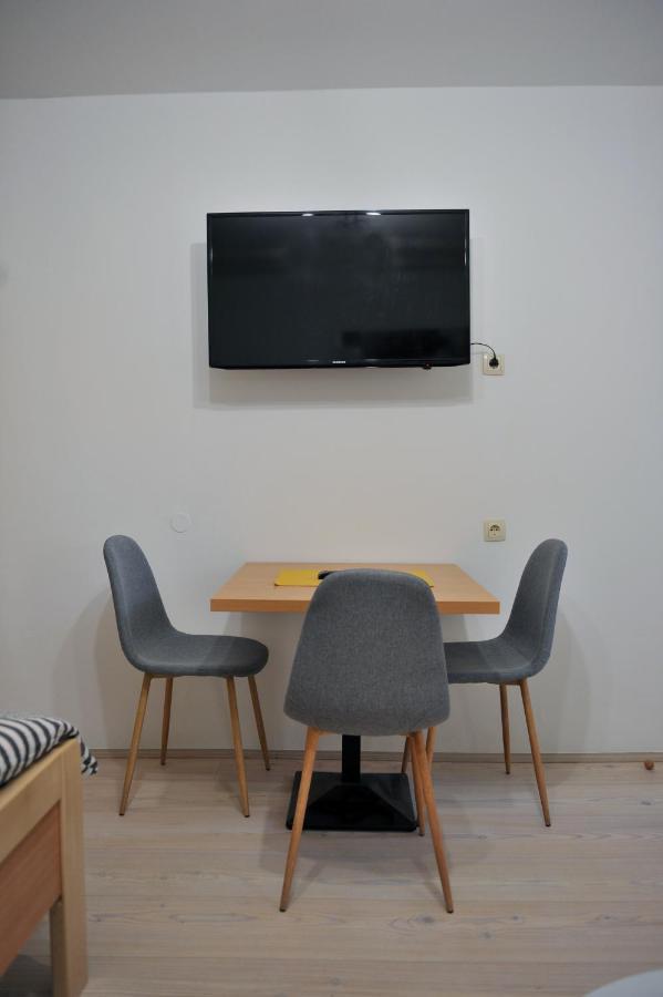 Studio Apartman Bandb Ðakovo Extérieur photo